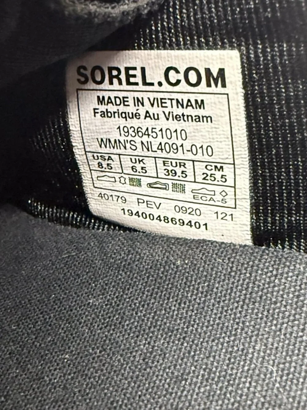 Sorel Out N About Plus Canvas Sneakers Women’s Sz 8.5 Black Casual Lace Up Shoes